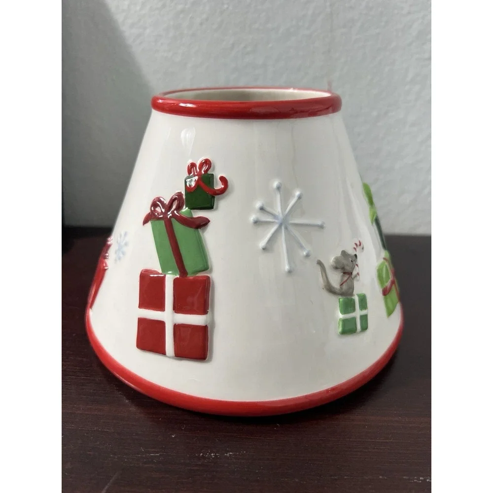 The White Barn Candle Company Christmas Candle Jar Topper - Picture 4 of 7